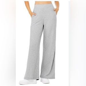 Alo Take Comfort Wide Leg pants in Gray